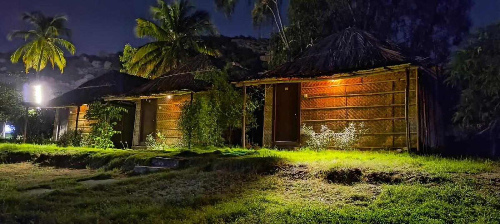 Banana Tree Home Stay Hampi Exterior photo